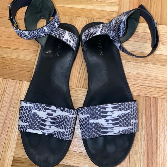 Vince Sawyer Snakeskin Leather Flat Sandals - Picture 3 of 10